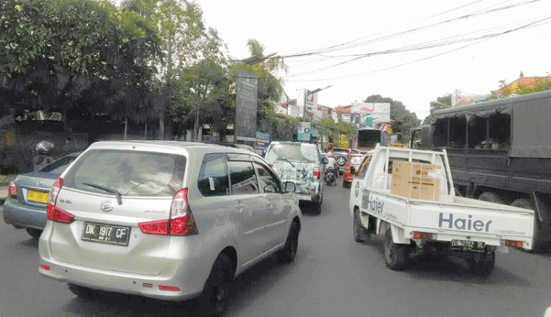 Opsi Alternatif Pelebaran Simpang Temacun