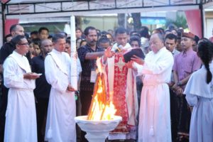 Malam Paskah di Gereja MBSB