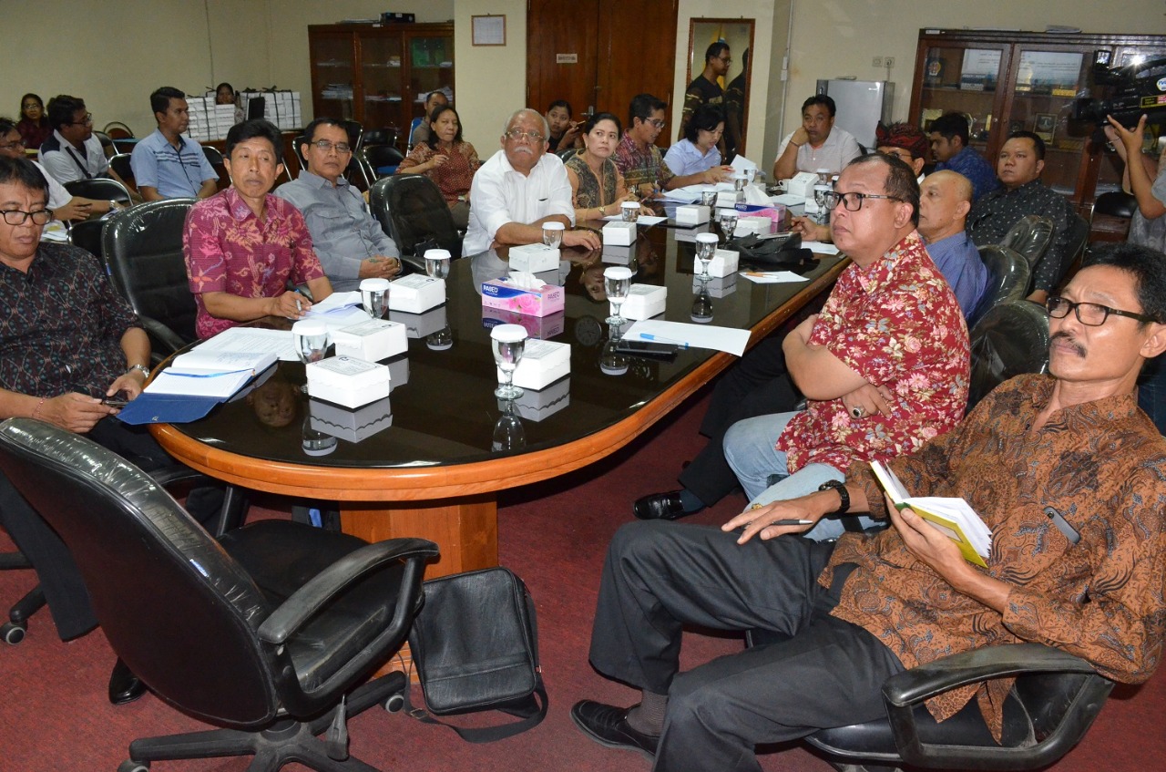 ﻿Pusat Ganjal Perda Desa Adat, DPRD Bali Datangi Kemendagri