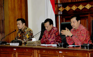 01994-Badung-Sekda-Bersama-Komisioner-KPK.jpg
