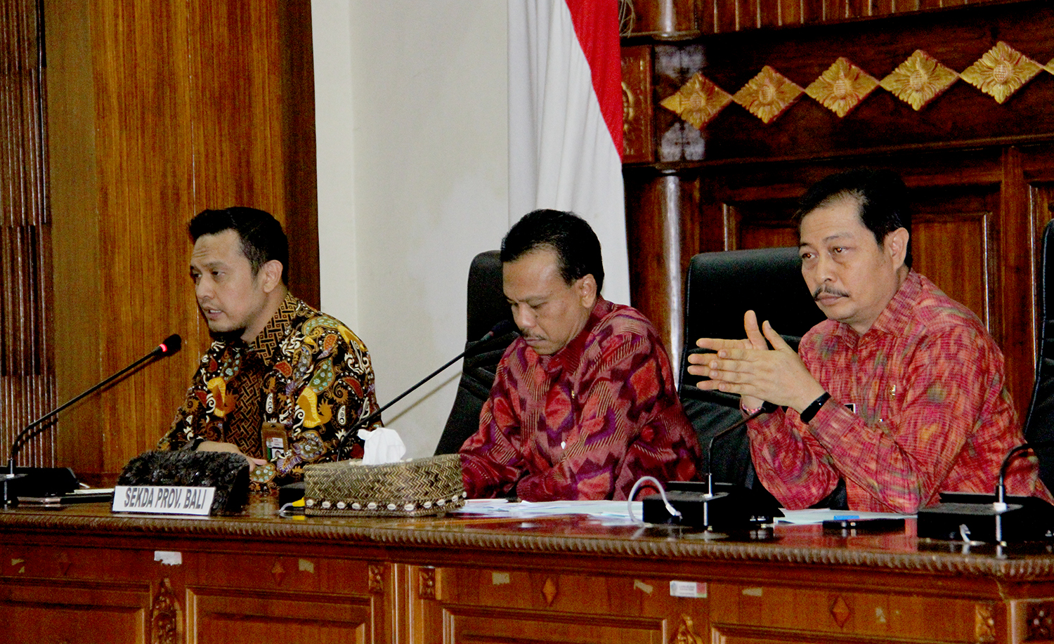01994-Badung-Sekda-Bersama-Komisioner-KPK.jpg