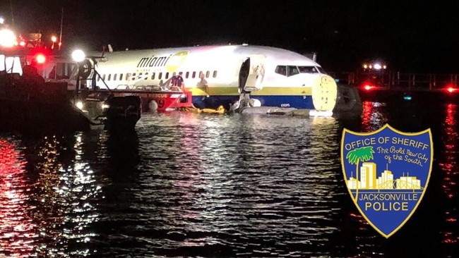 Gagal Mendarat, Boeing 737 Masuk ke Sungai di Florida