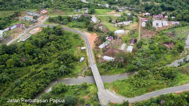 Jalan-Papua-yang-dibangun-Jokowi