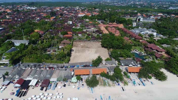 Kawasan wisata bercampur dengan pemukiman warga di Jimbaran