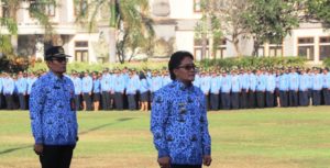 Bupati Giri Pimpin Apel