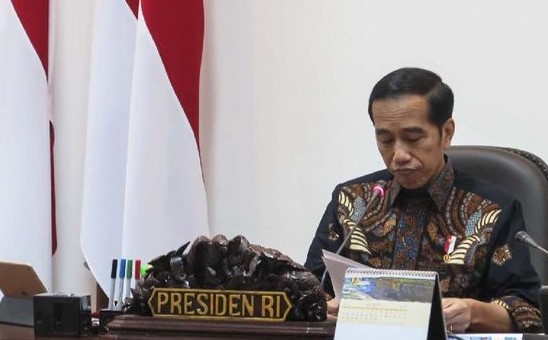 Jokowi Larang Pemda Lakukan Lockdown,…