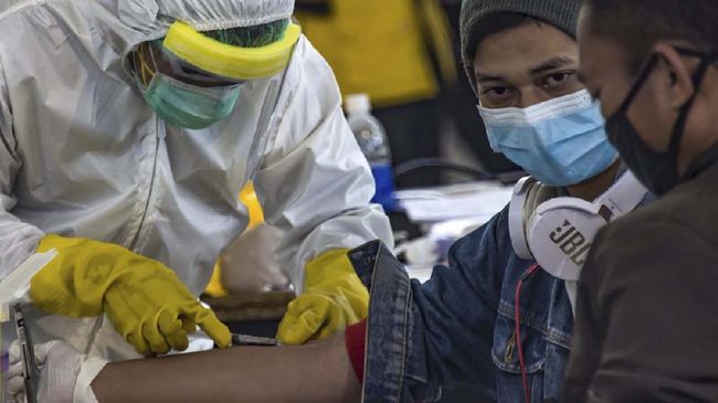 ILUSTRASI Tes Virus Corona