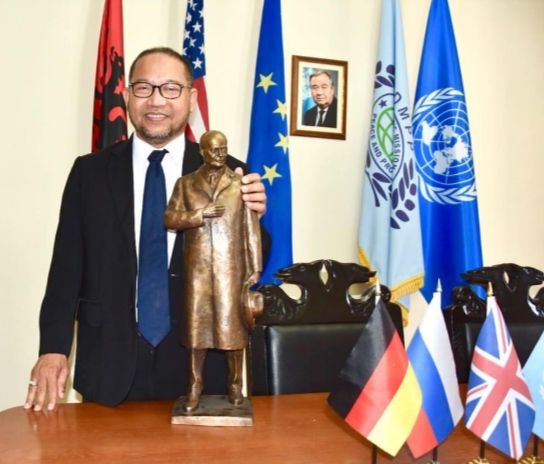 Presiden Djuyoto Sumi