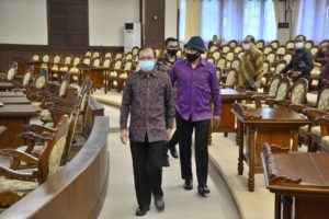 02333 Denpasar Adi Wiryatama dan Koster