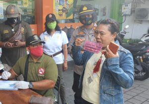02392 Denpas Operasi yustisi di sesetan(2)