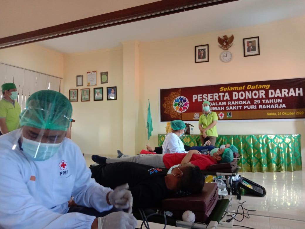 PENA NTT dan KAHMI Bali Donor Darah di RSU Puri Raharja