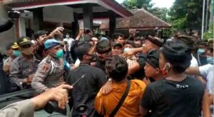 pemukulan aryaweda