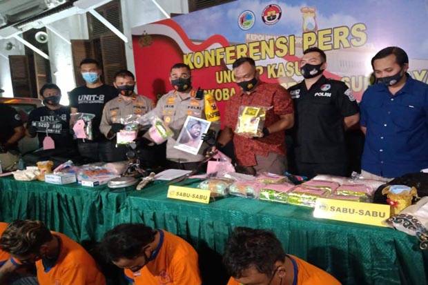 polrestabes-surabaya-tembak-mati-bandar-sabu-di-sidoarjo-sqb (1)