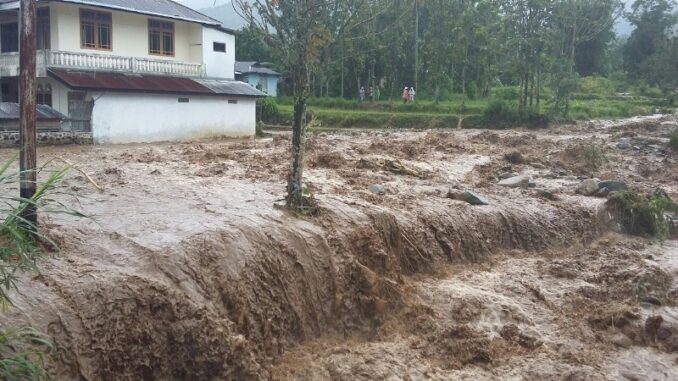 curah-hujan-meningkat-waspada-banjir-bandang-di-sejumlah-daerah-5tkYJLotDy