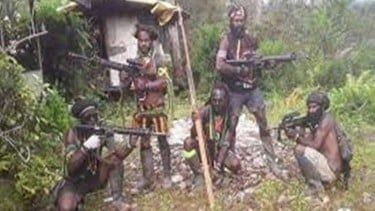 606c180baaf3c-kelompok-kriminal-bersenjata-kkb-papua-ilustrasi_375_211