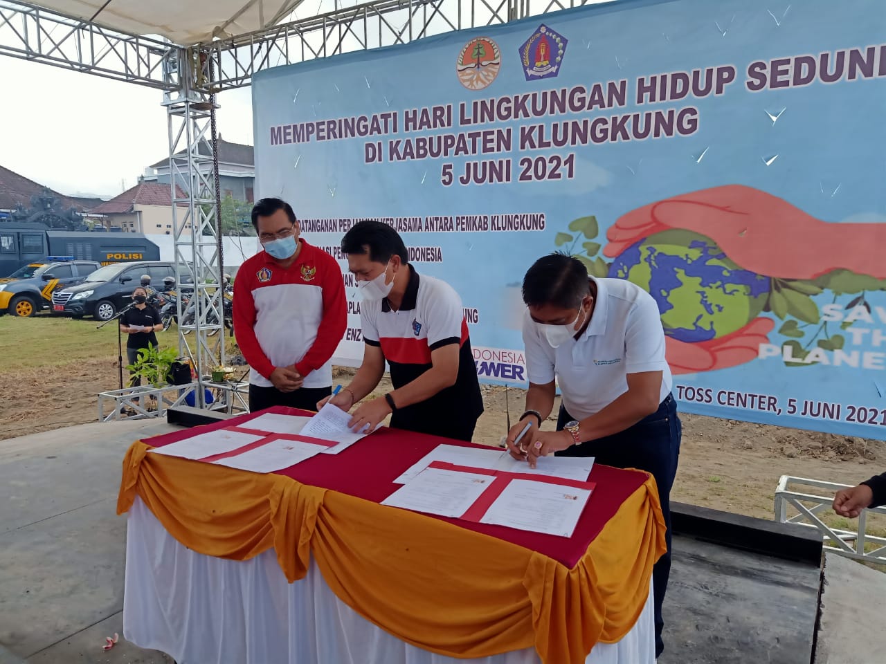 PT Tirta Fresindo Jaya, Mayora Group Dukung APSI Dalam Penanganan Sampah Plastik di Klungkung