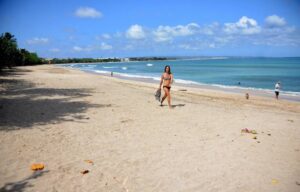 768x492_nombreuses-plages-paradisiaques-bali-illustration