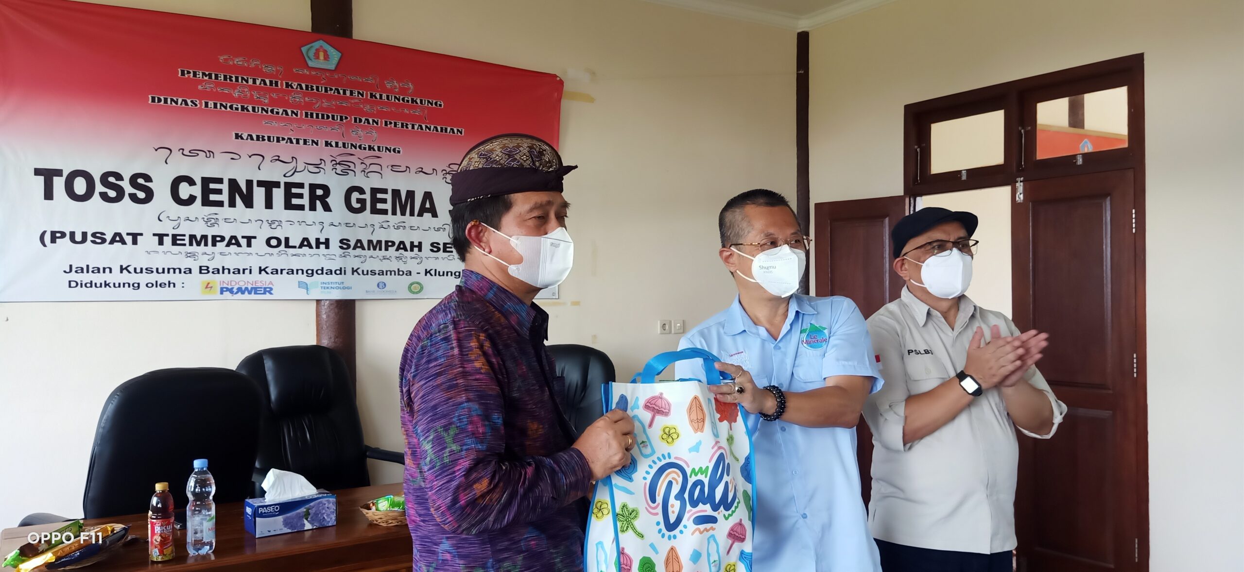 02732 Badung Le Minerale 3