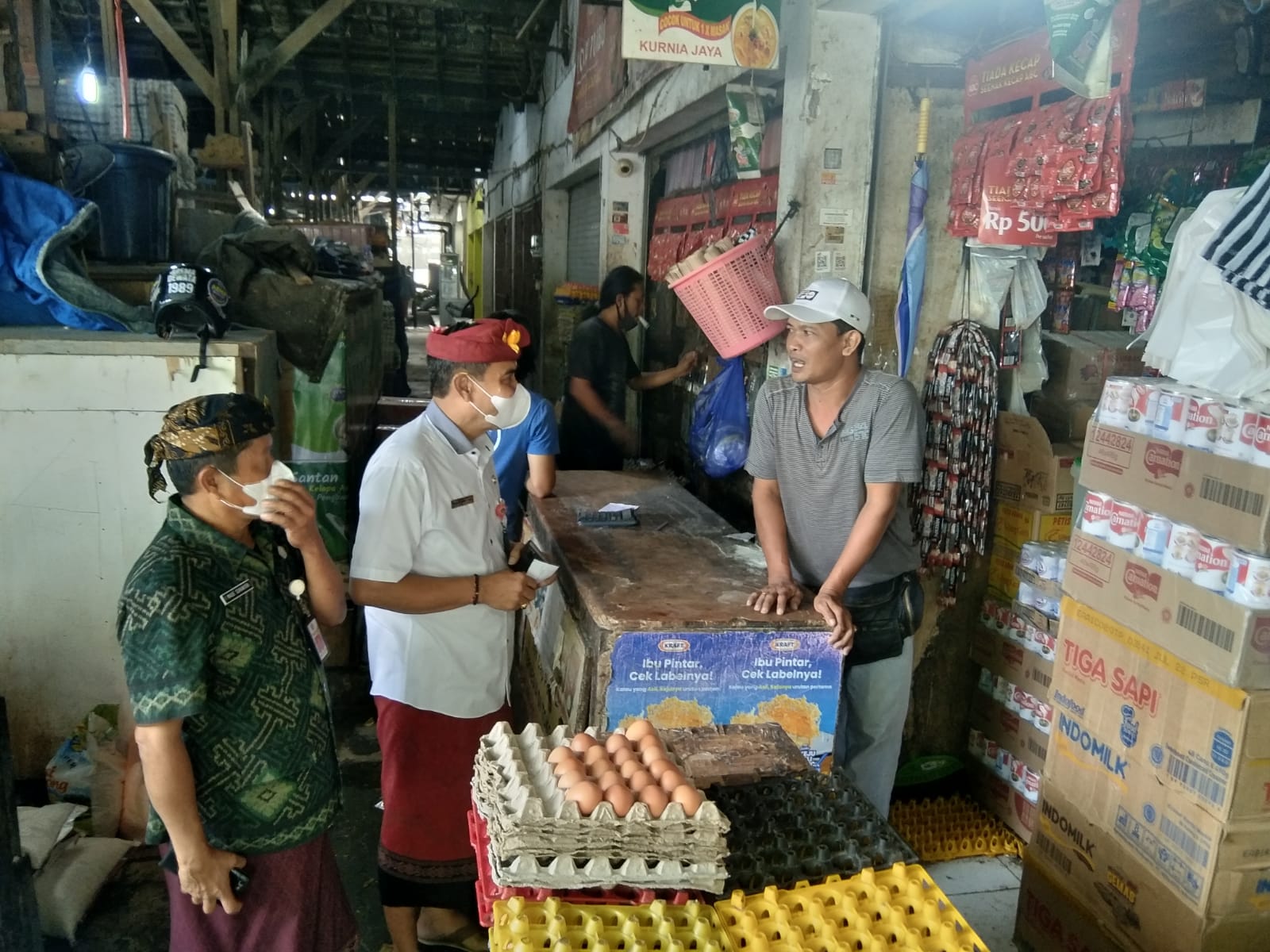 Sidak dan Sosialisasi Harga Minya Goreng di Pasar Kuta