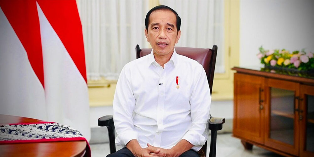 Presiden Joko Widodo memberikan keterangan terkait tren kenaikan kasus varian Omicron di Istana Kepresidenan Bogor, Kota Bogor, pada Selasa, 18 Januari 2022