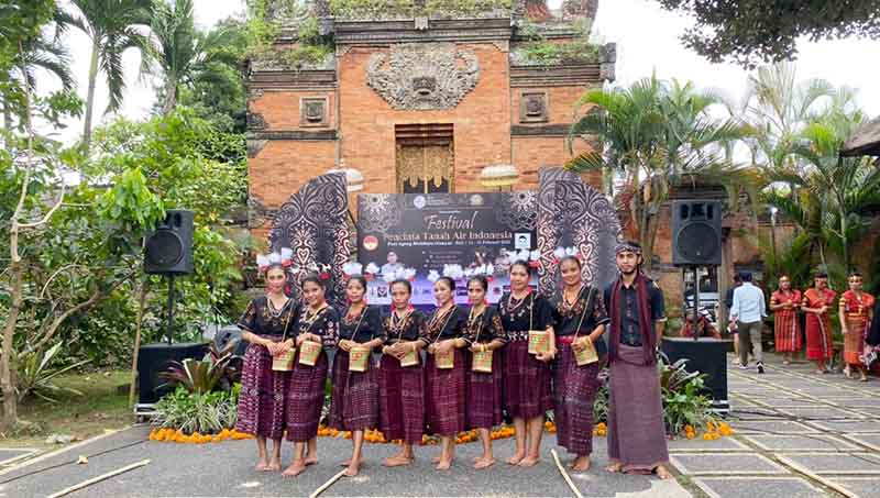 Video! Tarian Tonu Wujo Flotim Pukau Hadirin di Puri Ageng Blahbatuh