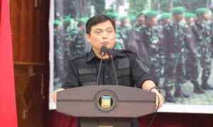 Kabinda Papua Mayjen TNI Abdul Haris Napoleon. Artikel ini telah tayang di papua.inews.id dengan judul " Kabar Duka, Kabinda Papua Mayjen Abdul Haris Meninggal di Jayapura ", Klik untuk baca: https://papua.inews.id/berita/kabar-duka-kabinda-papua-mayjen-abdul-haris-meninggal-di-jayapura. Download aplikasi Inews.id untuk akses berita lebih mudah dan cepat: https://www.inews.id/apps