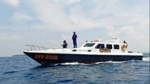 Kapal Patroli Milik Polairud Polda Maluku, sedang Berpatroli di Perairan Laut Haruku