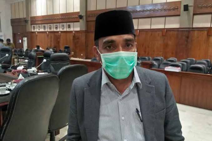 Ketua Komisi I DPRD Provinsi Maluku, Amir Rumra