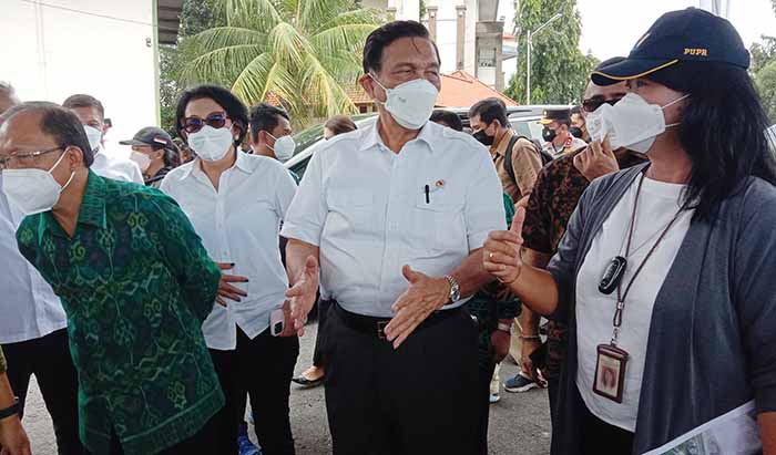 Luhut Akui Gagal Kelola TPA…