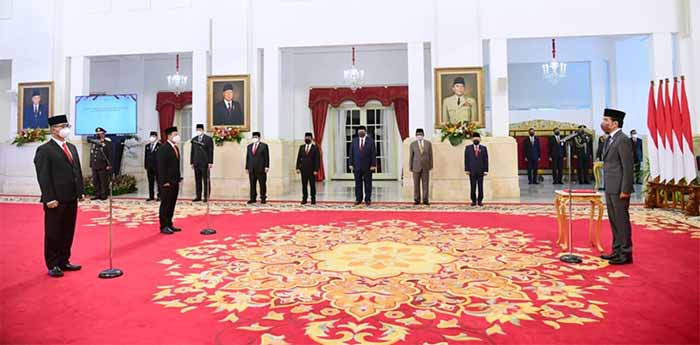 Presiden Jokowi Lantik Gubernur Lemhannas dan Kepala Badan Pangan Nasional