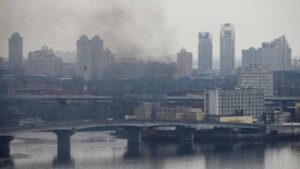 Situasi Kota Kiev usai serangan rudal Rusia.