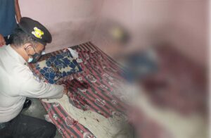 polisi melakukan olah TKP