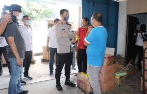 Kapolres Buleleng AKBP Andrian P, pimpin langsung sidak Migor ke beberapa distributor di Buleleng