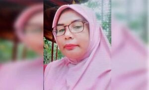 Kepala sekolah SMK Negeri 5 Halmahera Selatan, Raudia Hi. Hasyim