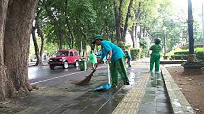 PETUGAS KEBERSIHAN KOTA DENPASAR
