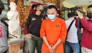 Pria di Denpasar Tusuk Korban Hingga Sekarat Saat Perarakan Ogoh-Ogoh