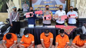 kelima pelaku kini ditahan