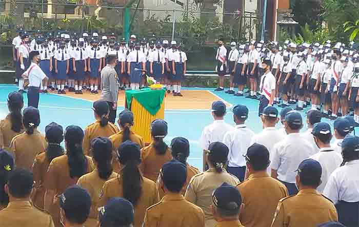 Police Goes To School Polsek Petang