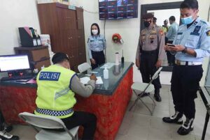 Sambangi Lapas Wanita, Unit Samapta Ingatkan Petugas Lapas Tingkatkan Kewaspadaan