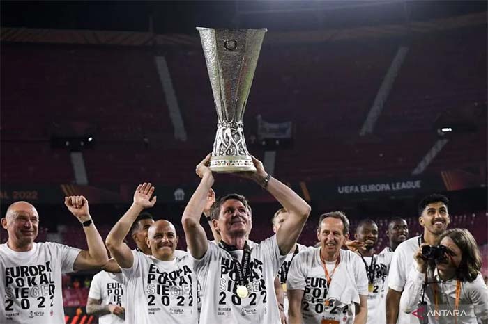 Eintracht Frankfurt Juara Liga Europa
