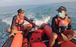 Wisawatan Surabaya Hilang di Pantai Batu Bolong, Canggu