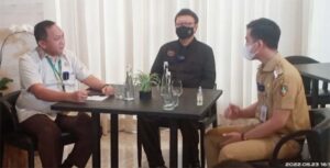kapuspenkum kejagung ri berdikusi dengan menpan rb dan walikota surakarta