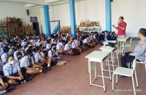 polres ajak siswa bermedia sosial dengan bijak
