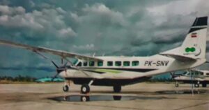 Pesawat Susi Air dengan 7 penumpang termasuk pilot sebelum lepas lamdas tujuan Doema Papua.