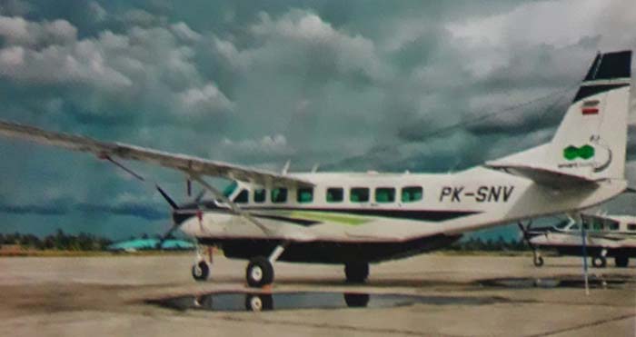 Pesawat Susi Air dengan 7 penumpang termasuk pilot sebelum lepas lamdas tujuan Doema Papua.