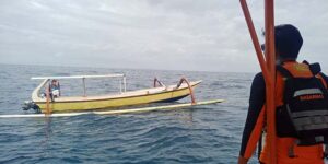 nelayan kecebur laut