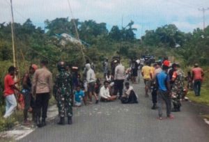 Konsentrasi massa pada saat bentrok kedua desa.