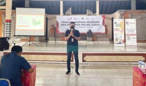 OJK Regional 8 Bali dan Nusa Tenggara saat memberikan edukasi terkait investasi ilegal. (MENIT/Ist)