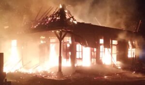 Diduga Karena Api Dupa, Rumah Permanen di Kuta Selatan Ludes Terbakar
