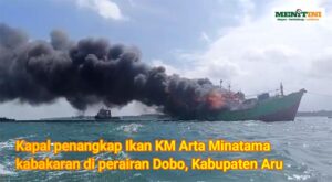 kapal iklan terbakar